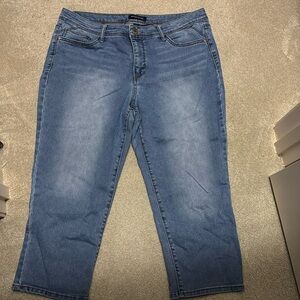 Bandolino Capris Selena Jeans Sz 14 Cotton blend EUC
